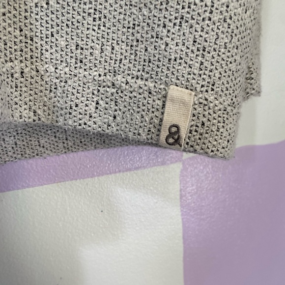 Drop shoulder Hooded Sweater - Picture 3 of 7